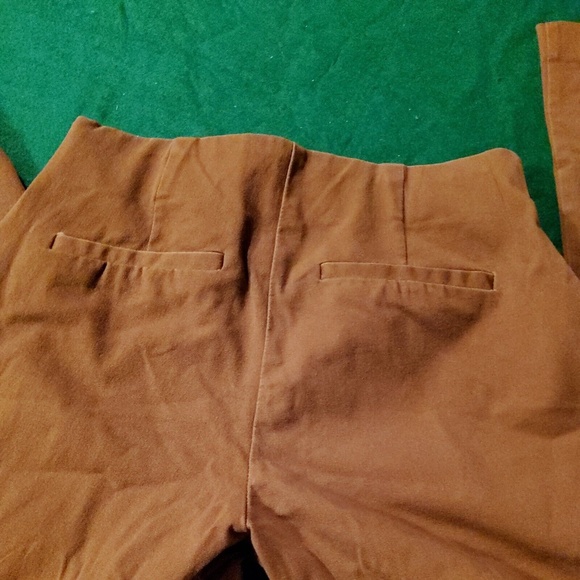 A New Day burnt Orange Cropped Pants Size 2 - Picture 6 of 7